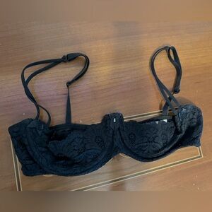 Cupless Sexy Fredericks of Hollywood Bra Y2K era size 34